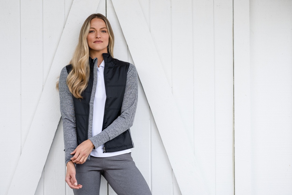 Black - Lifestyle Image 1