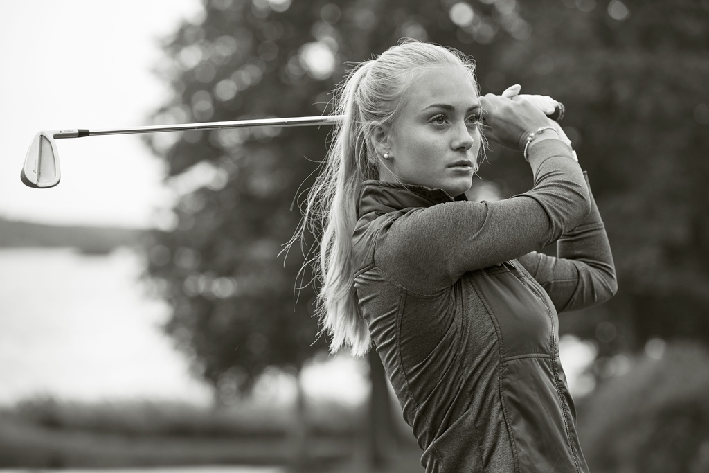 Black - Lifestyle Image 3