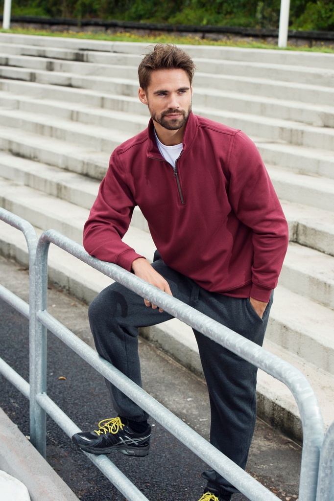 Black - Lifestyle Image 1